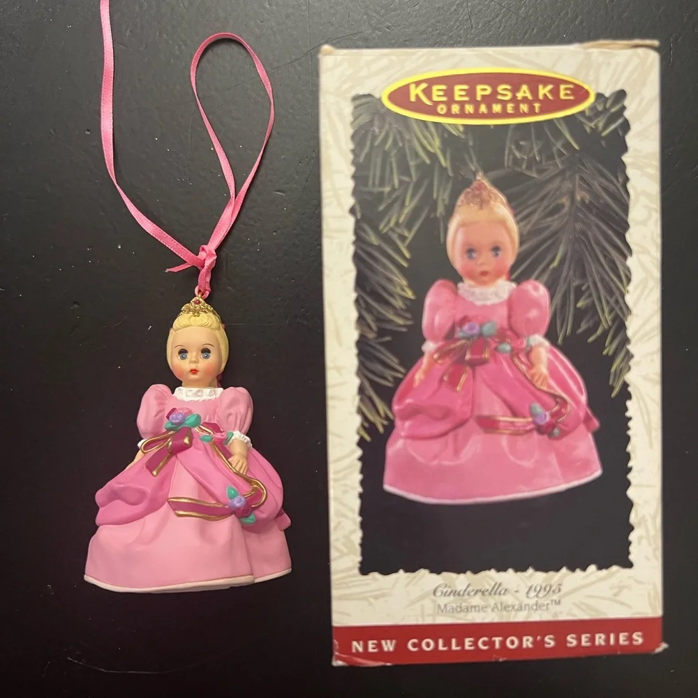 Hallmark Keepsake Ornament 1995 1996 Cinderella Pink Madame Alexander‎ & Box